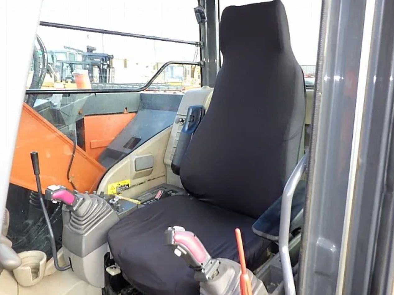 2012 Hitachi ZX135US-3