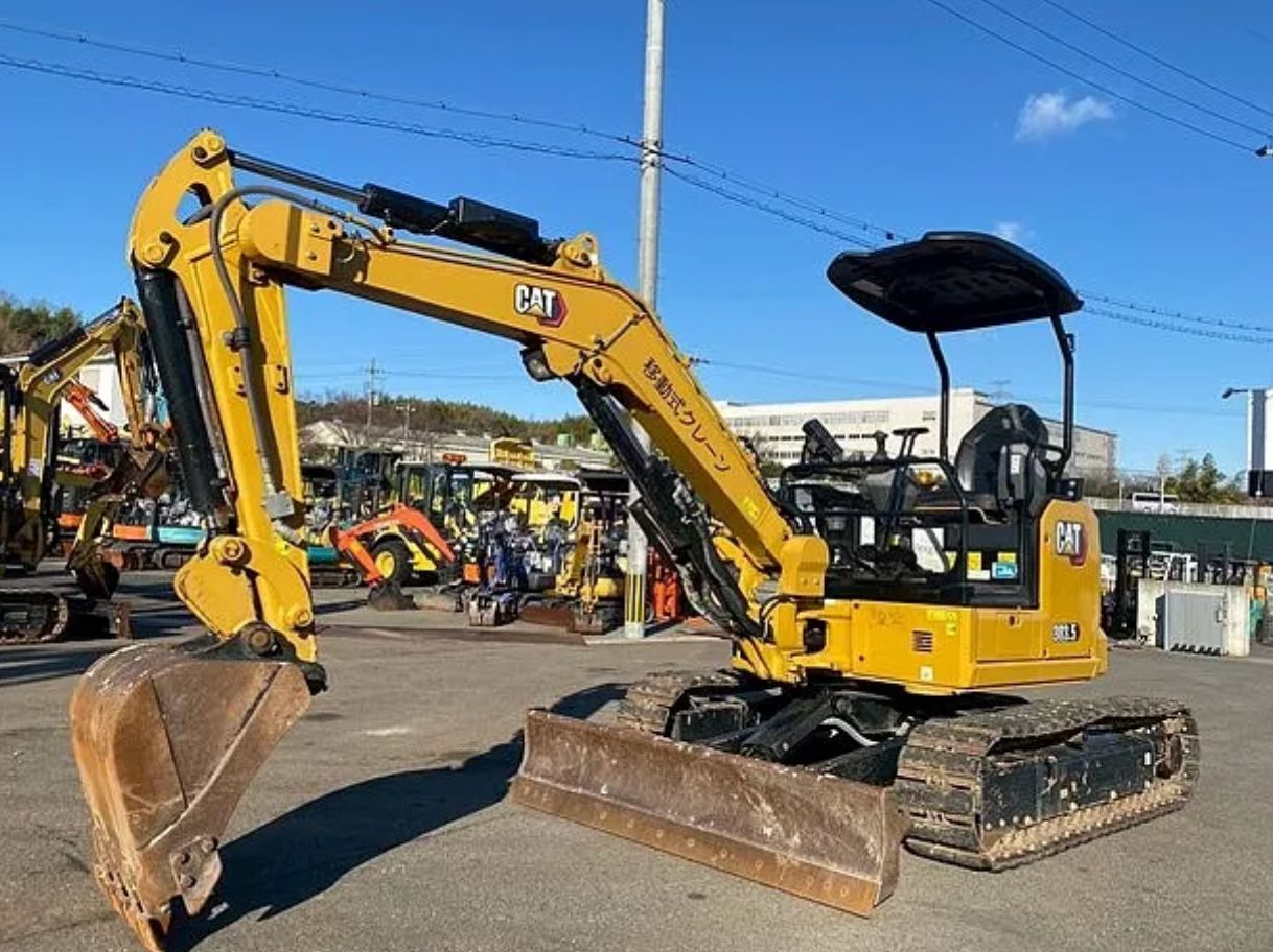 2021 Caterpillar 305.5 CR