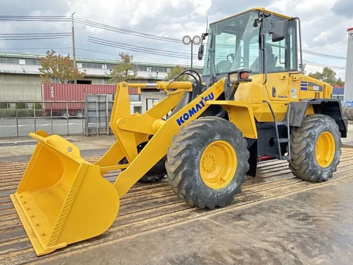 2010 Komatsu WA100-5